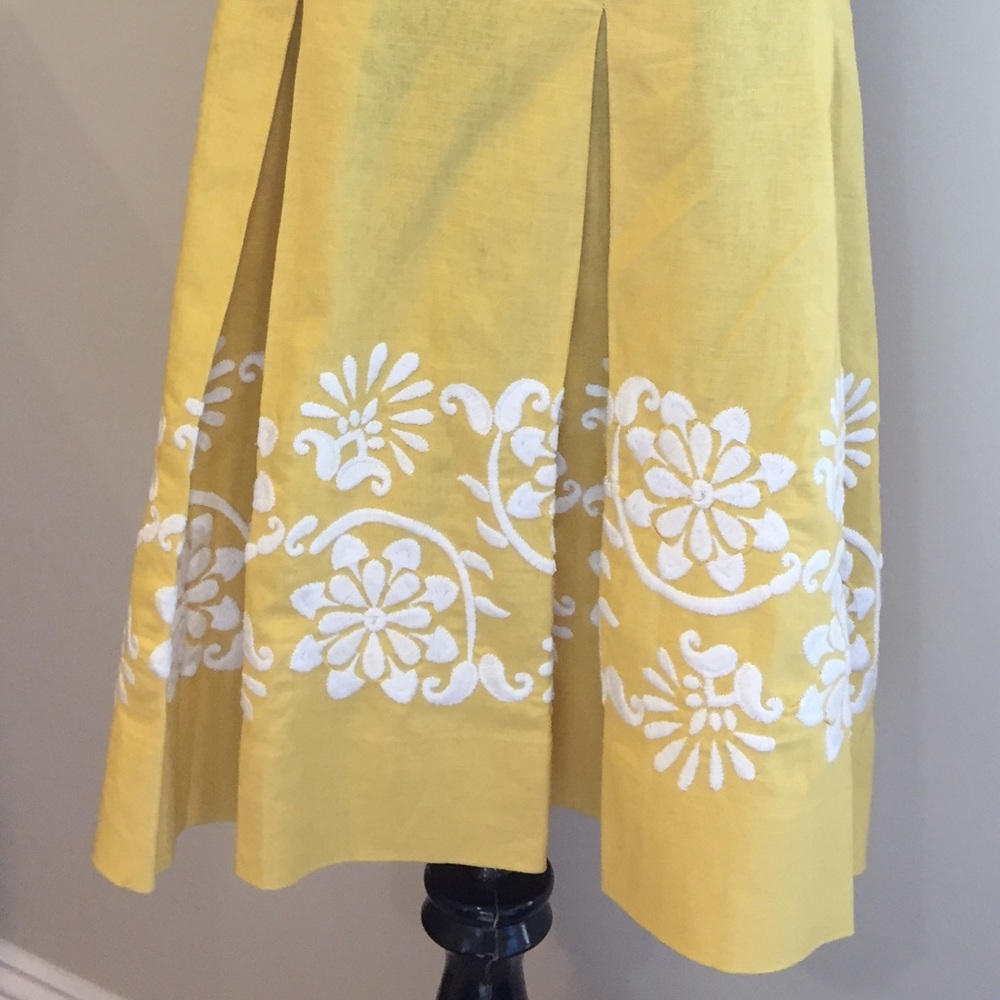 Linen Embroidered Pleated Skirt